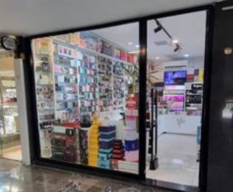 فروشگاه آرایشی و بهداشتی الی